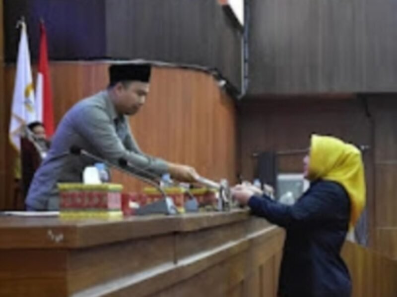 DPRD Musi Rawas Gelar Paripurna Raperda Eksekutif dan Inisiatif Dewan